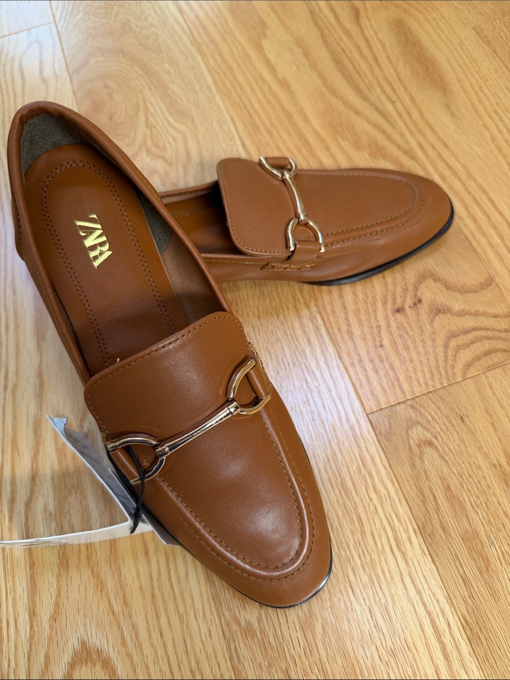 New! Zara 36/6 brown leather gold hardware liafers. - Picture 3 of 12